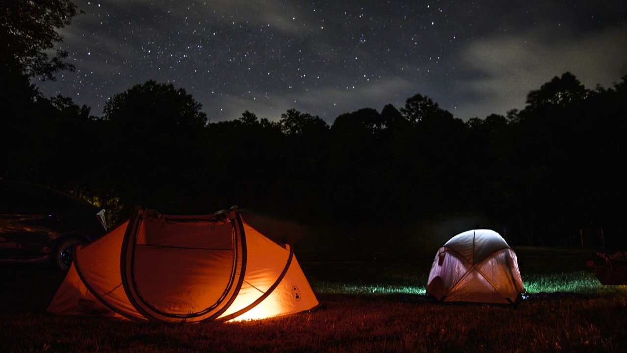 Why Two Tents Both Listed as '3-4 Person' Feel Completely Different to Sleep In